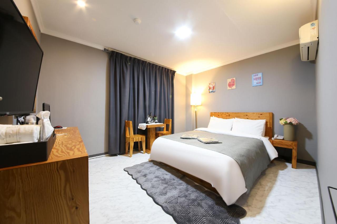 Gung Hotel Чонджу Номер фото
