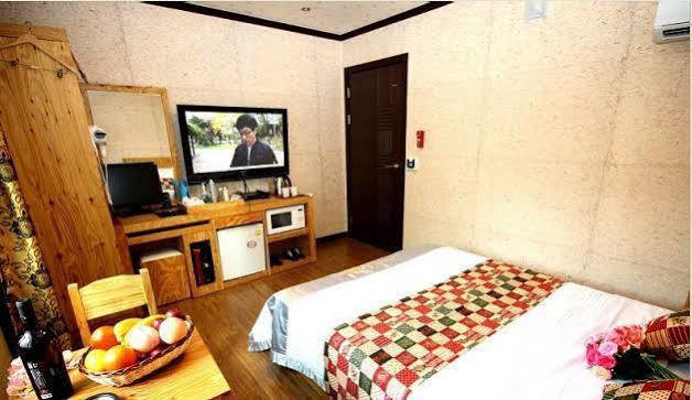 Gung Hotel Чонджу Екстер'єр фото