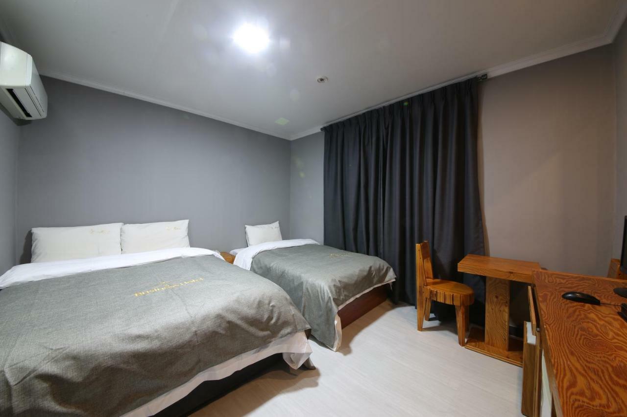 Gung Hotel Чонджу Екстер'єр фото