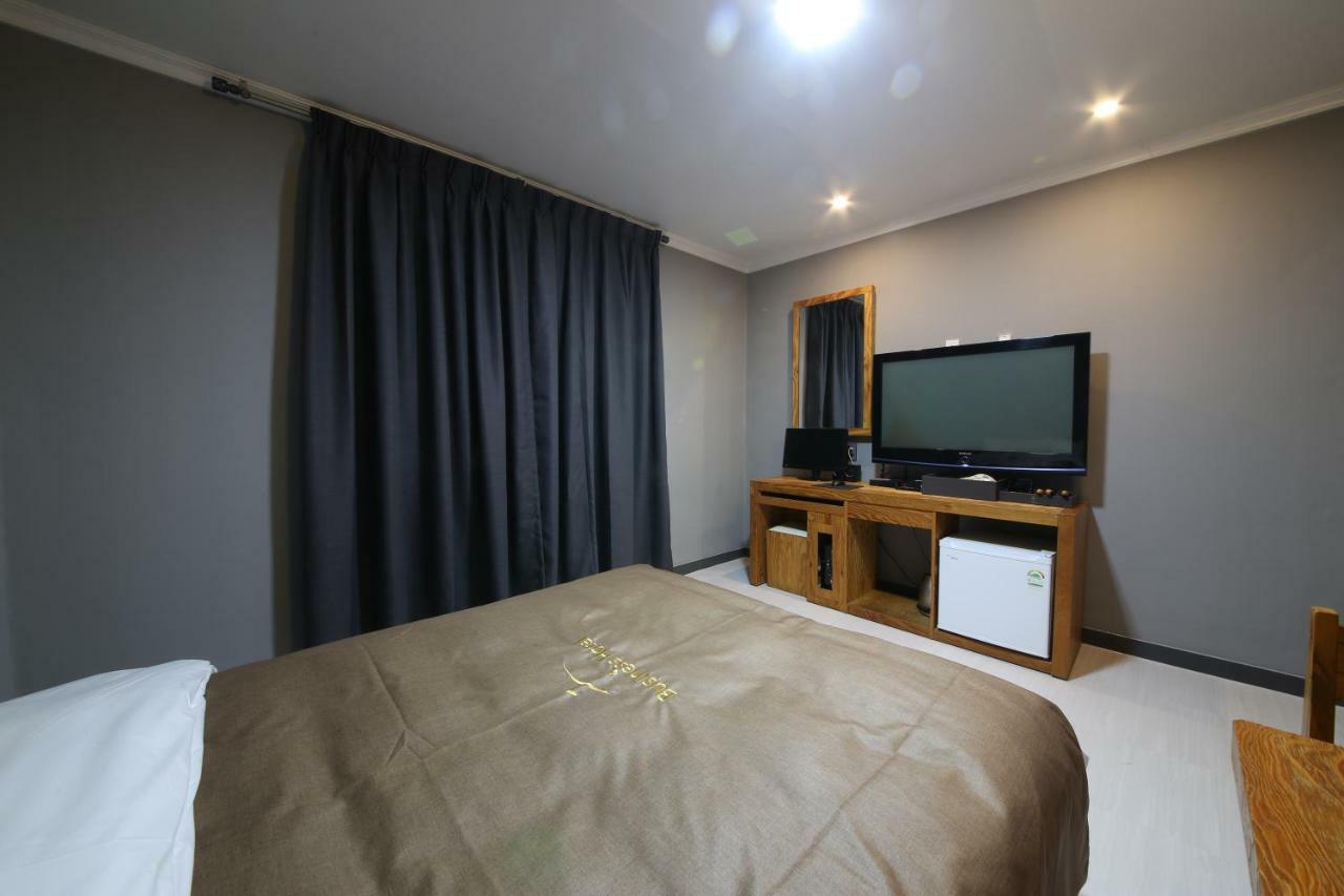 Gung Hotel Чонджу Екстер'єр фото