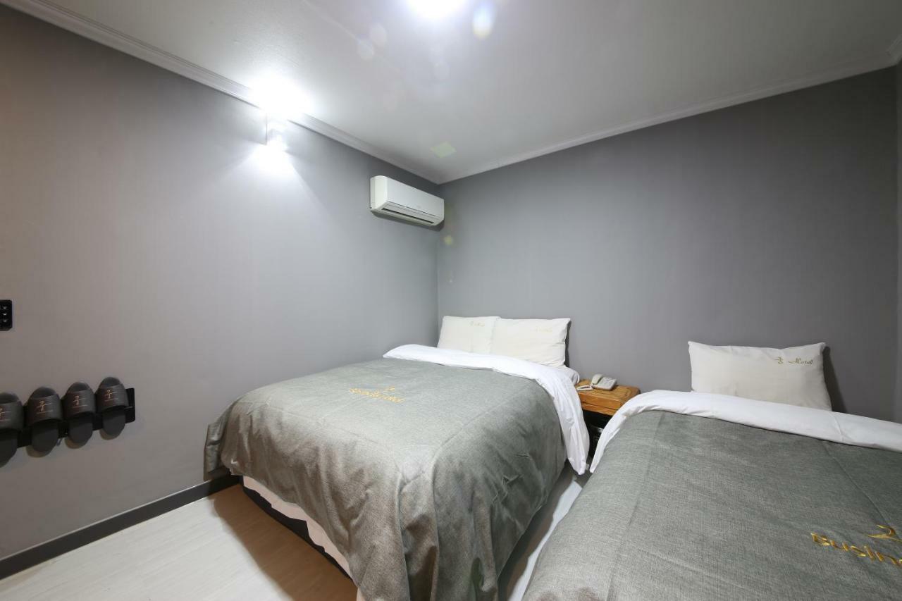 Gung Hotel Чонджу Екстер'єр фото